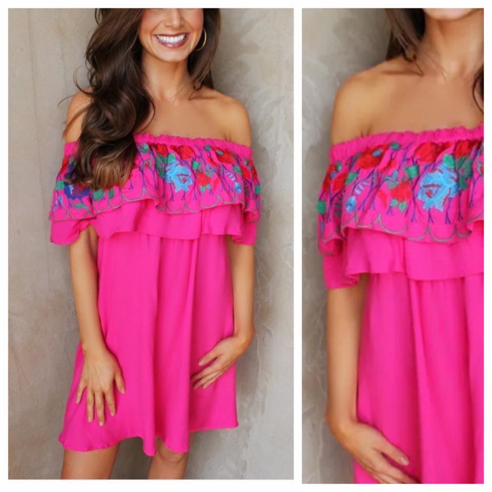 🆕💞UMGEE! Last one SM(4/6) Fuchsia off shoulder dress/embroidered neckline